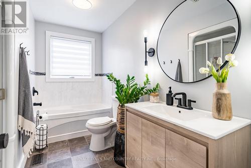 298 Glenarm Road, Kawartha Lakes, ON - Indoor Photo Showing Bathroom