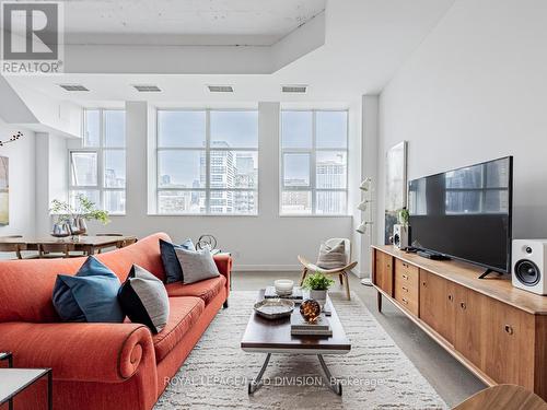 Ph21 - 155 Dalhousie Street, Toronto (Church-Yonge Corridor), ON - Indoor Photo Showing Living Room