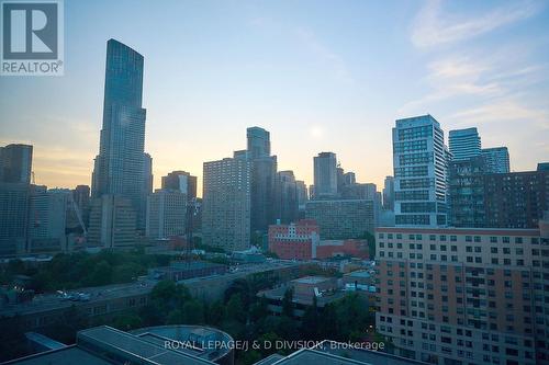 Ph21 - 155 Dalhousie Street, Toronto (Church-Yonge Corridor), ON - Outdoor With View