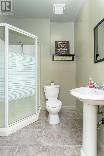 55 Melanie Drive E, Aylmer (Ay), ON - Indoor Photo Showing Bathroom