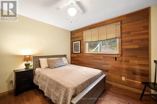 1171 Straggle Lake Drive, Dysart Et Al, ON - Indoor Photo Showing Bedroom