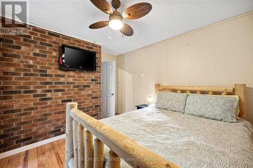 1171 Straggle Lake Drive, Dysart Et Al, ON - Indoor Photo Showing Bedroom