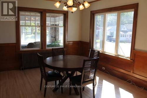 236 Colonel Bostwick Street, Central Elgin (Port Stanley), ON - Indoor Photo Showing Dining Room