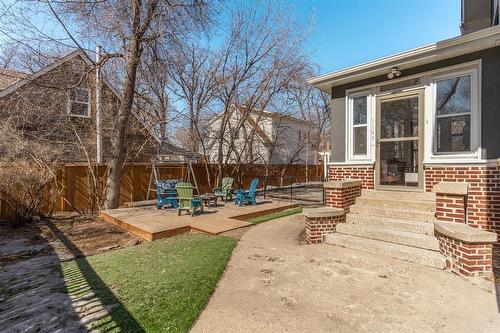 1191 Grosvenor Avenue, Winnipeg, MB - Outdoor