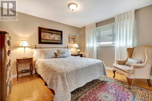 41 Crawford Drive, Hamilton, ON - Indoor Photo Showing Bedroom