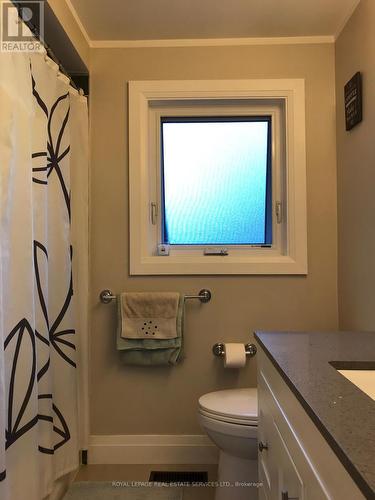 2719 Kinnerton Crescent, Mississauga, ON - Indoor Photo Showing Bathroom