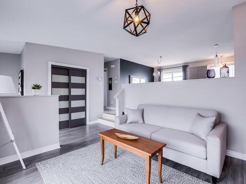 Salon - 1202 Rue De Neuville, Gatineau (Masson-Angers), QC - Indoor Photo Showing Living Room