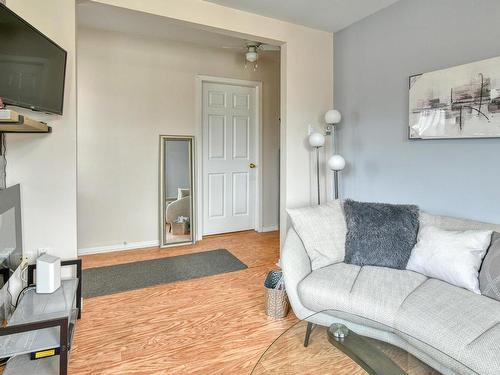 Salon - 426  - 428 Rue Bran, Saint-Jérôme, QC - Indoor Photo Showing Living Room