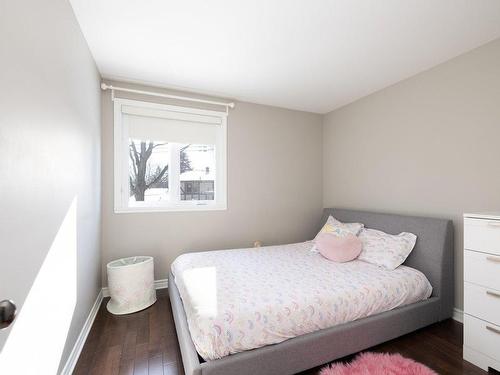 Bedroom - 441 Montrose Drive, Beaconsfield, QC - Indoor Photo Showing Bedroom
