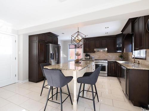 Kitchen - 441 Montrose Drive, Beaconsfield, QC - Indoor Photo Showing Kitchen With Upgraded Kitchen