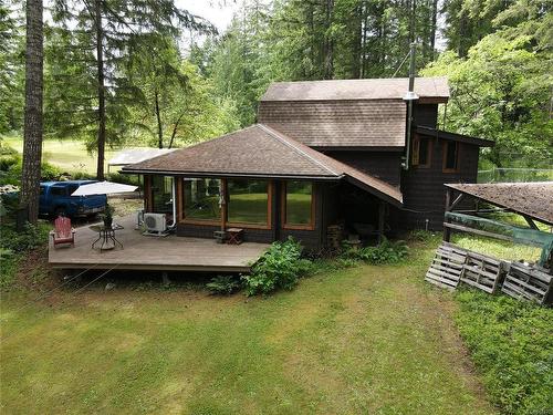 4225 Macaulay Rd, Black Creek, BC 