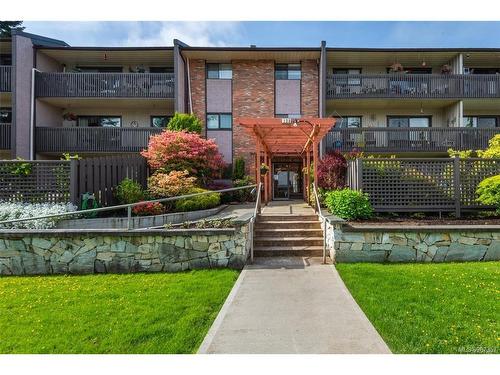 305-130 Sunningdale Rd East, Qualicum Beach, BC - Outdoor With Balcony With Facade