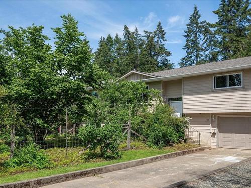 732 Larch Dr, Qualicum Beach, BC 