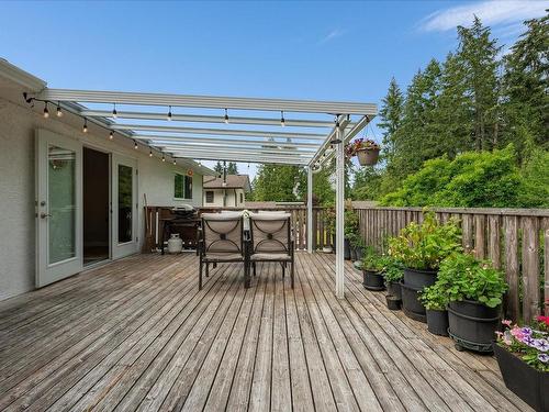 732 Larch Dr, Qualicum Beach, BC 