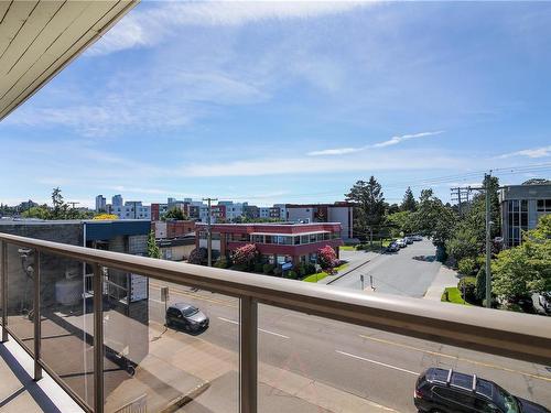 409-2747 Quadra St, Victoria, BC - Outdoor