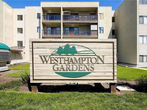 409-2747 Quadra St, Victoria, BC - Outdoor