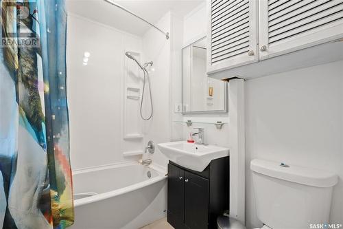 132 112Th Street W, Saskatoon, SK - Indoor Photo Showing Bathroom
