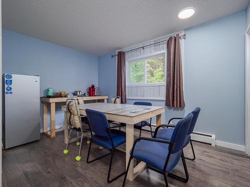 1261 Alexander Drive, Golden, BC - Indoor Photo Showing Dining Room