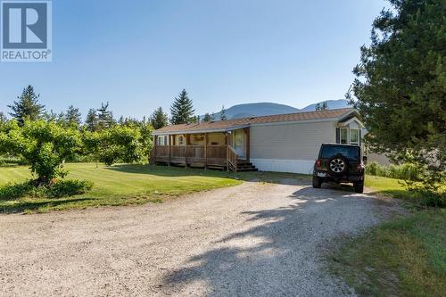 976 Waterloo  Road, Castlegar, BC - Outdoor