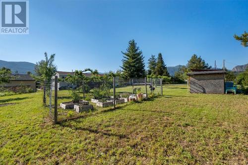 976 Waterloo  Road, Castlegar, BC - Outdoor