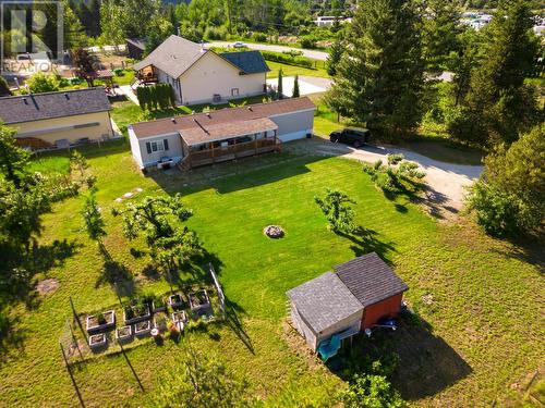 976 Waterloo  Road, Castlegar, BC - Outdoor