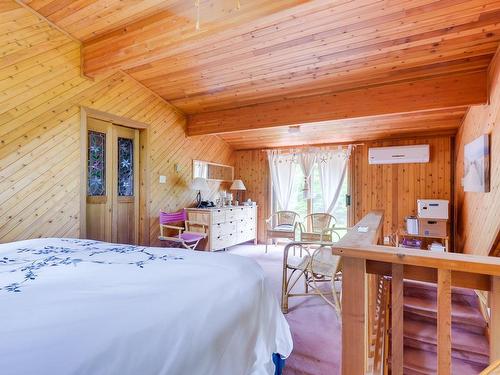 Chambre Ã Â coucher - 300 Ch. Du Lac-Grand, Val-Des-Monts, QC - Indoor Photo Showing Bedroom