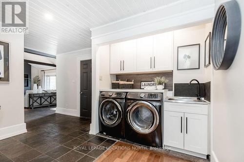 70 Wasaga Sands Drive, Wasaga Beach, ON - Indoor Photo Showing Laundry Room