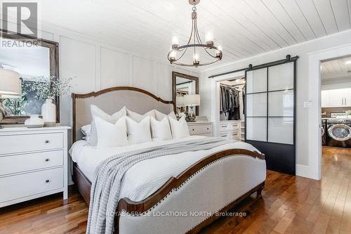 70 Wasaga Sands Drive, Wasaga Beach, ON - Indoor Photo Showing Bedroom