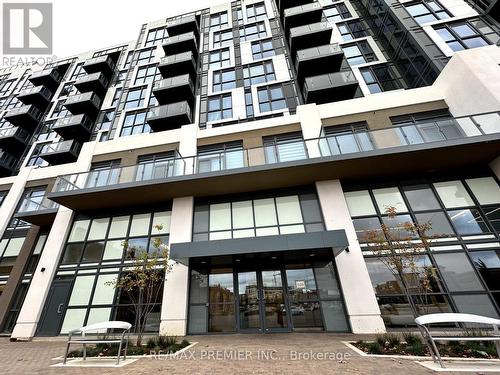 706 - 509 Dundas Street W, Oakville, ON - Outdoor With Facade