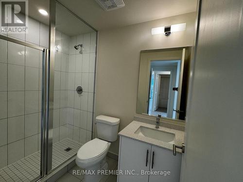 706 - 509 Dundas Street W, Oakville, ON - Indoor Photo Showing Bathroom