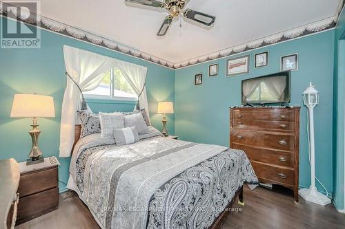 925 Highway 6, Hamilton, ON - Indoor Photo Showing Bedroom