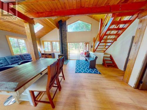 1643 Vancouver Blvd, Savary Island, BC - Indoor Photo Showing Other Room