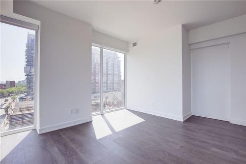 370 Martha Street|Unit #607, Burlington, ON - Indoor Photo Showing Other Room