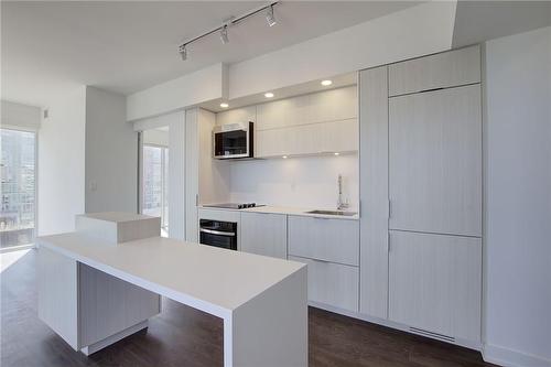 370 Martha Street|Unit #607, Burlington, ON - Indoor Photo Showing Kitchen