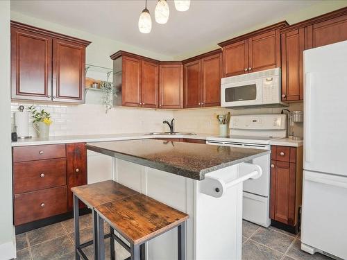 17 Quail Drive|Unit #50, Hamilton, ON - Indoor Photo Showing Kitchen