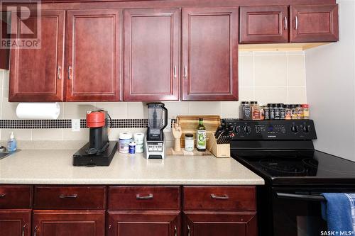 2741 Wallace Street, Regina, SK - Indoor Photo Showing Kitchen