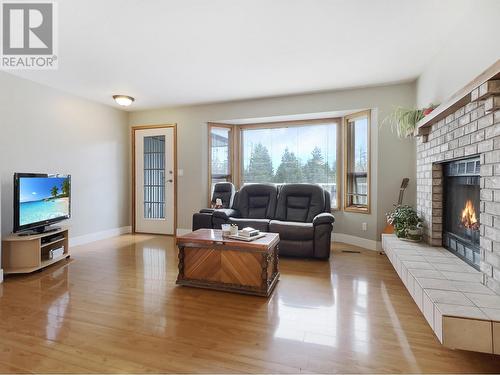 84 Westridge Drive, Williams Lake, BC - Indoor Photo Showing Living Room With Fireplace