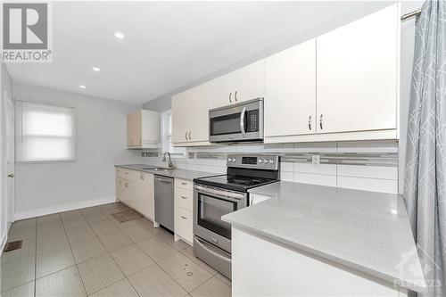 969 Beaudry Street, Ottawa, ON - Indoor Photo Showing Kitchen