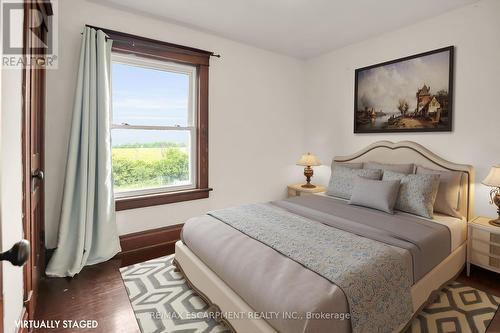 323 Queenston Road, Niagara-On-The-Lake, ON - Indoor Photo Showing Bedroom