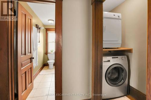323 Queenston Road, Niagara-On-The-Lake, ON - Indoor Photo Showing Laundry Room