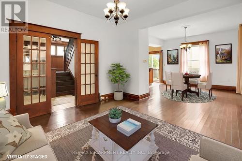323 Queenston Road, Niagara-On-The-Lake, ON - Indoor Photo Showing Living Room