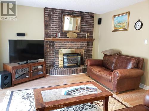 3631 Shadbush Court, Mississauga, ON - Indoor Photo Showing Living Room With Fireplace