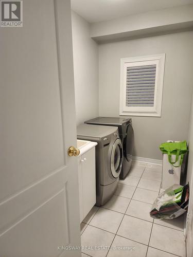 6938 Amour Terrace, Mississauga, ON - Indoor Photo Showing Laundry Room