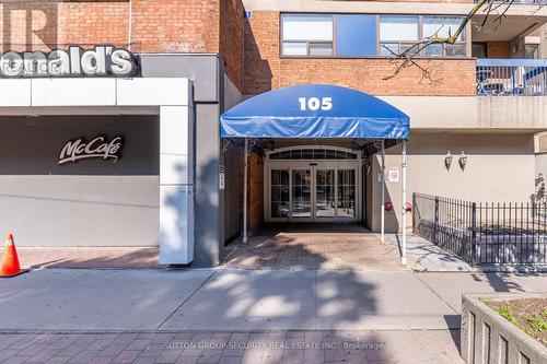 808 - 105 Mccaul Street, Toronto (Kensington-Chinatown), ON - Outdoor