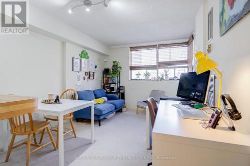 808 - 105 Mccaul Street, Toronto (Kensington-Chinatown), ON - Indoor Photo Showing Office