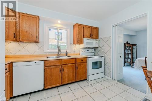67 Toynbee Crescent, Kitchener, ON - Indoor Photo Showing Kitchen With Double Sink