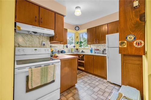 869 Garth Street, Hamilton, ON - Indoor Photo Showing Kitchen