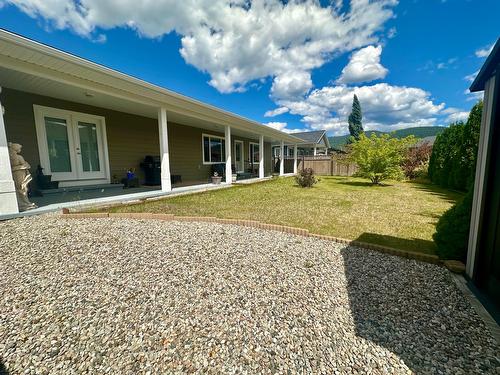 1516 Rosewood Lane, Castlegar, BC - Outdoor With Deck Patio Veranda