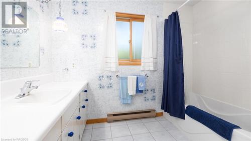 97 Dorena Crescent, Sauble Beach, ON - Indoor Photo Showing Bathroom