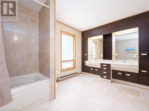 97 Dorena Crescent, Sauble Beach, ON - Indoor Photo Showing Bathroom